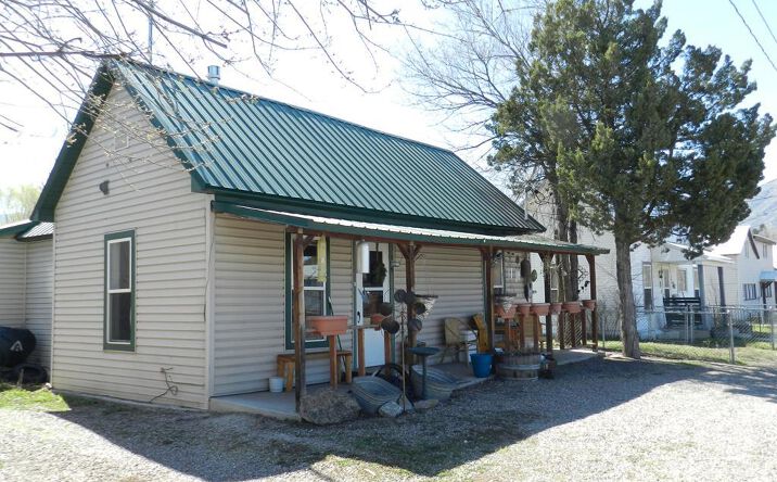 Pictures of Retail property located at 109 Lena St, Salmon, ID 83467 for sales - image #1