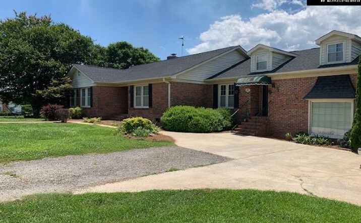 Pictures of Retail property located at 223 Cammack Rdn 29180-7791, Winnsboro, SC 29180 for sales - image #1