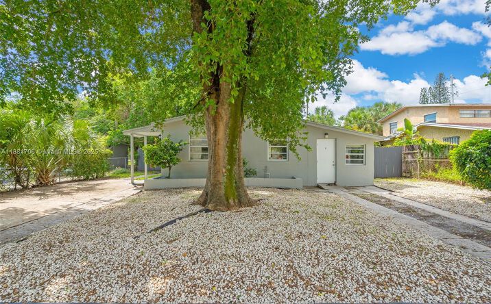 Pictures of Multifamily property located at 3380 NW 8th Pl, Lauderhill, FL 33311 for sales - image #1