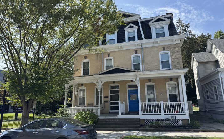 Pictures of Multifamily property located at 40 S Bradford St, Dover, DE 19904 for sales - image #1