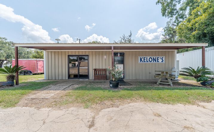 Pictures of Hospitality, Retail property located at 6746 Baton Rouge Ave, Mansura, LA 71350 for sales - image #1