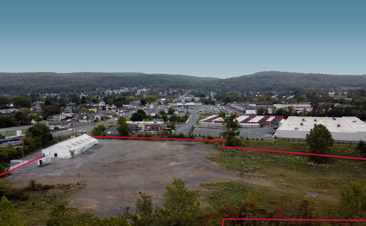 Pictures of Industrial property located at 1384 S 5th St, Allentown, PA 18103 for sales - image #1