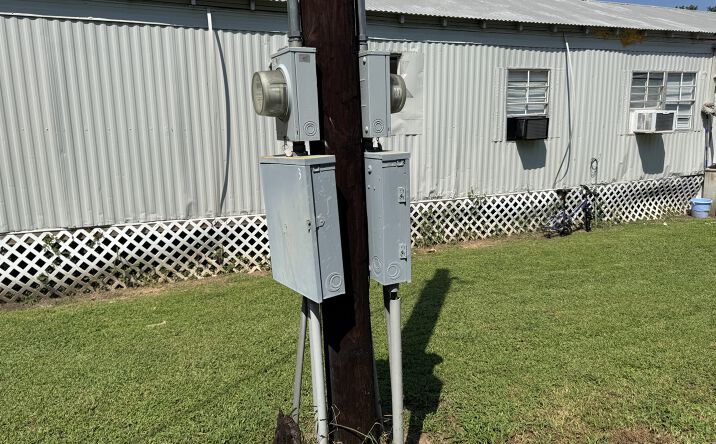 Pictures of Mobile Home Park, Multifamily property located at 1623 Brazos St, Hempstead, TX 77445 for sales - image #1