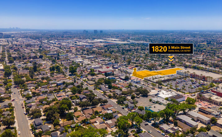 Pictures of Retail, Land property located at 1820 S Main St, Santa Ana, CA 92707 for sales - image #1