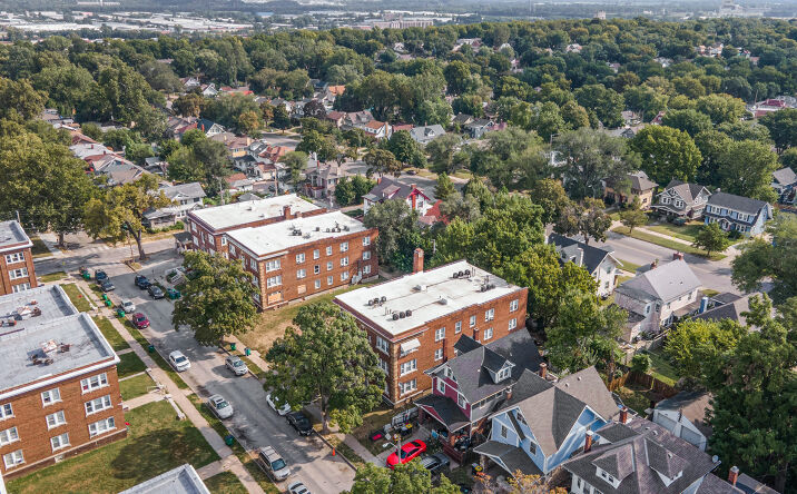 Pictures of Multifamily property located at 123 N Lawn Ave, Kansas City, MO 64123 for sales - image #1