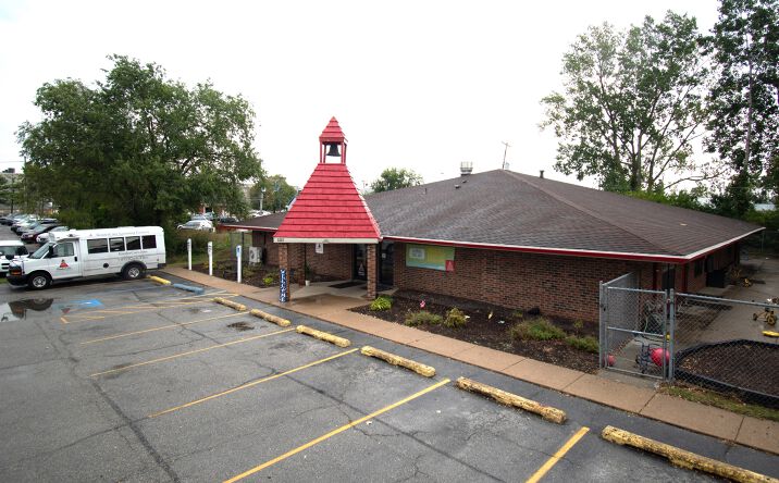Pictures of Retail property located at 2233 Brothers Dr, Lafayette, IN 47909 for sales - image #1