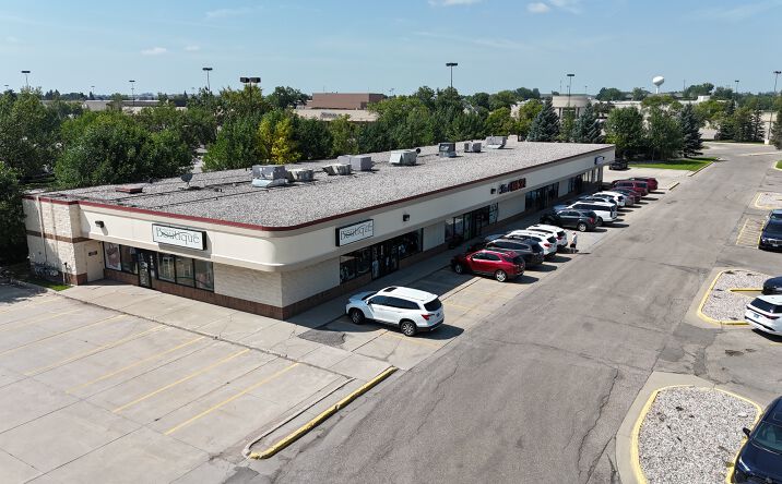 Pictures of Retail property located at 2550 South Columbia Road, Grand Forks, ND 58201 for sales - image #1