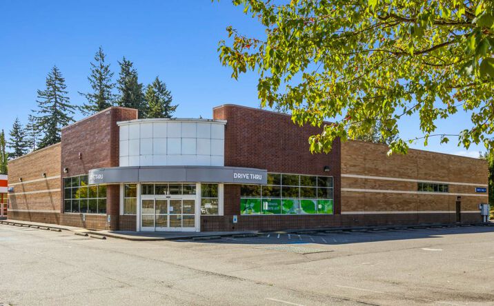 Pictures of Retail property located at 17615 140th Ave. SE., Renton (Fairwood), WA 98058 for sales - image #1