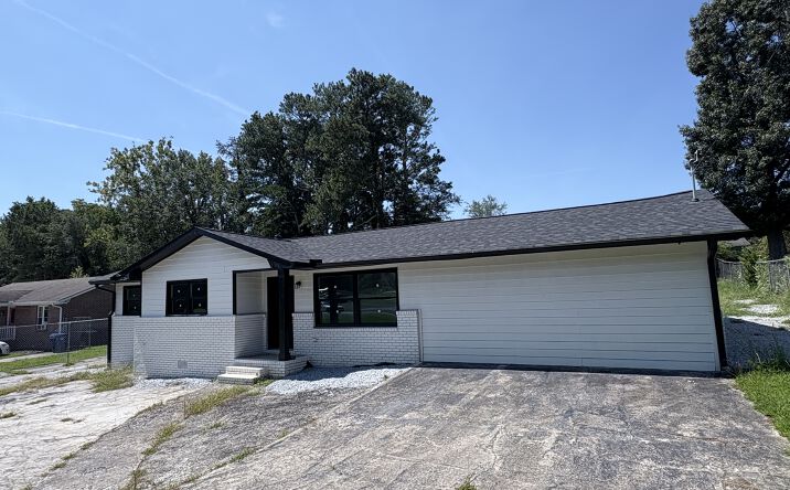 Pictures of Office, Retail, Special Purpose property located at 899 Grayson Hwy,, lawrenceville, GA 30046 for sales - image #1