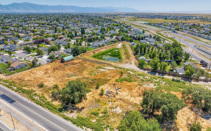 Pictures of Land property located at 2679 W Antelope Dr, Syracuse, UT 84075 for sales - image #1