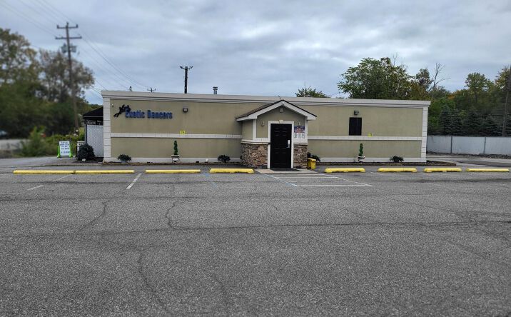 Pictures of Mixed Use property located at 929 Little Britain Road, New Windsor, NY 12553 for sales - image #1