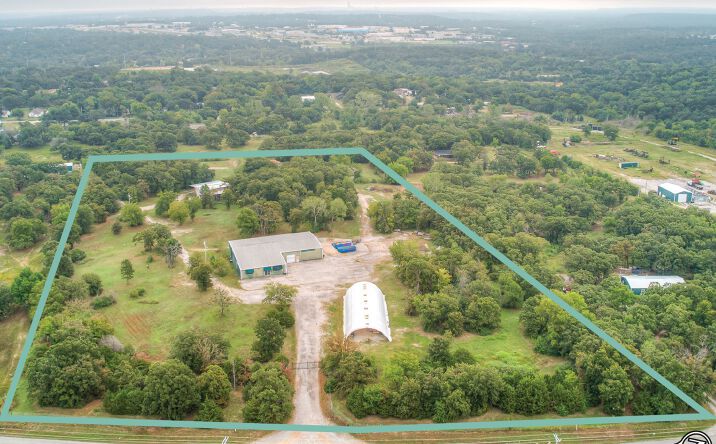 Pictures of Industrial property located at 6431 Frankoma Road, Tulsa, OK 74131 for sales - image #1