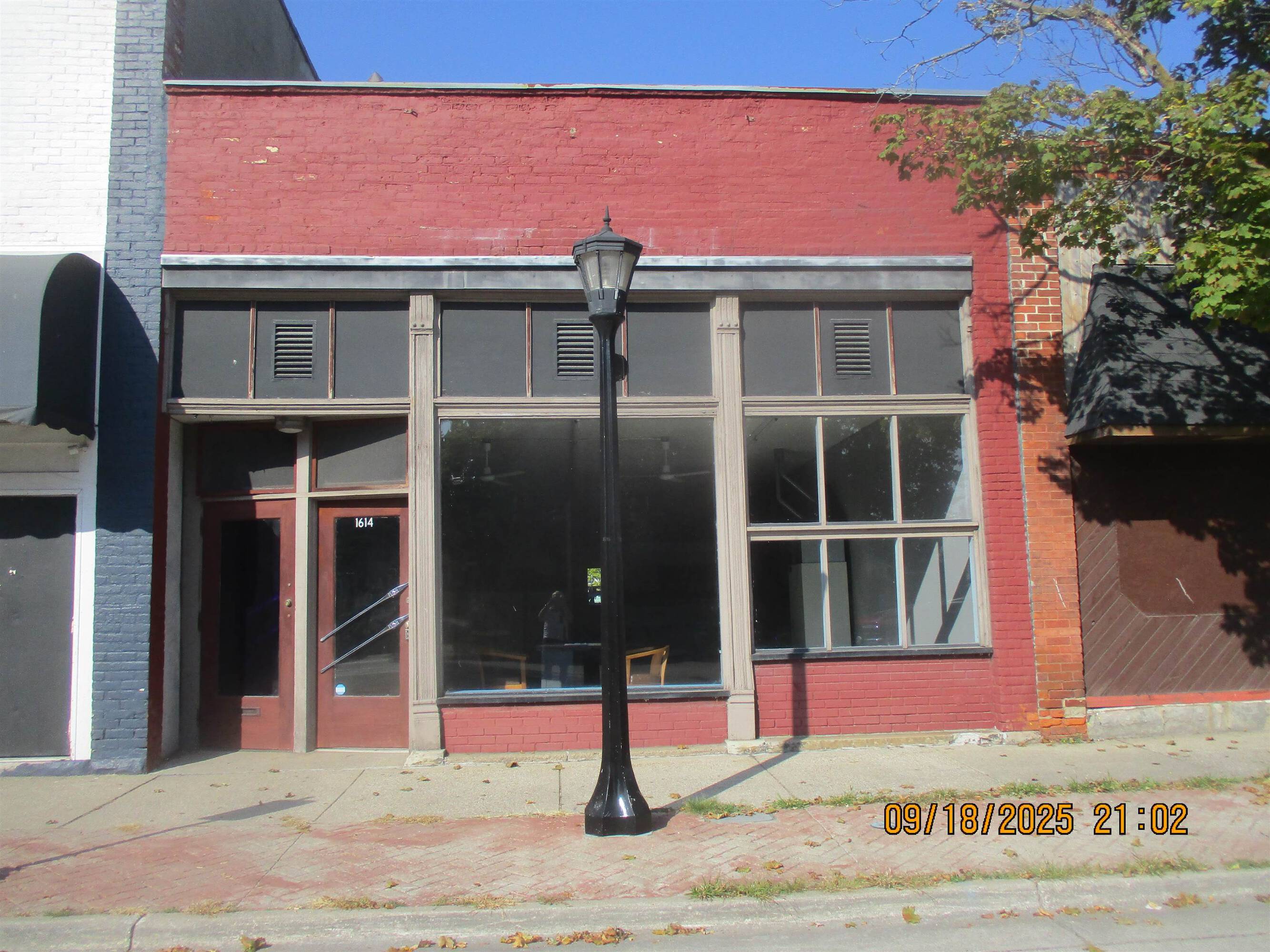 1614 Broadway St, Bay City, MI 48708