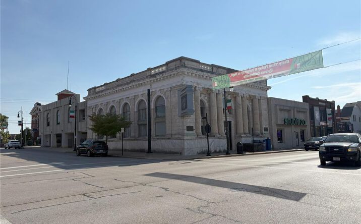 Pictures of Special Purpose property located at 102 W Main Street, Collinsville, IL 62234 for sales - image #1