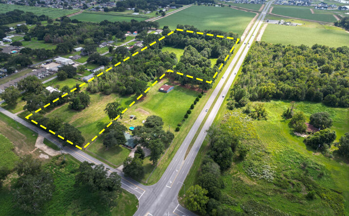Pictures of Land property located at 1335 S Bernard Road, Broussard, LA 70518 for sales - image #1