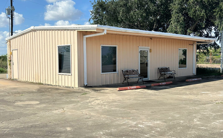Pictures of Industrial property located at 9225 Leopard St, Corpus Christi, TX 78409 for sales - image #1