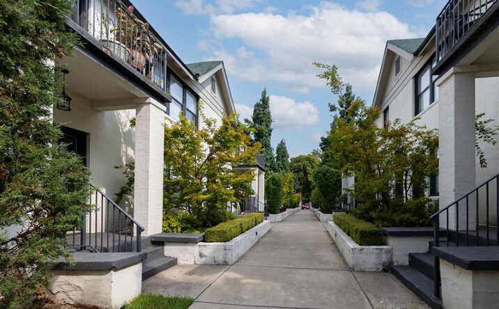 Pictures of Multifamily property located at 1796 Poplar Ave, Memphis, TN 38104 for sales - image #1
