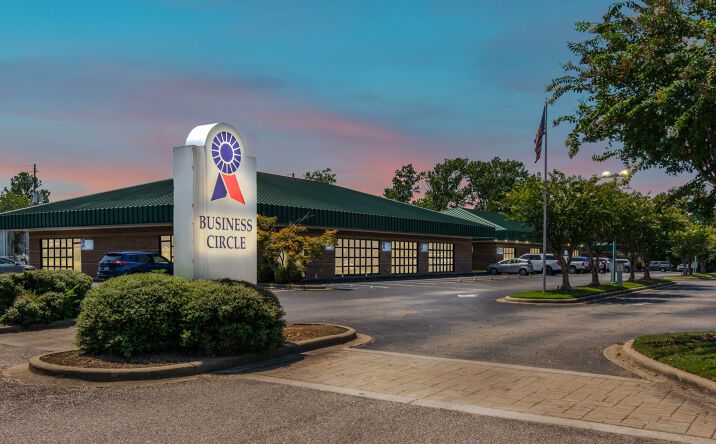 Pictures of Office property located at 333 Business Cir, Pelham, AL 35124 for sales - image #1