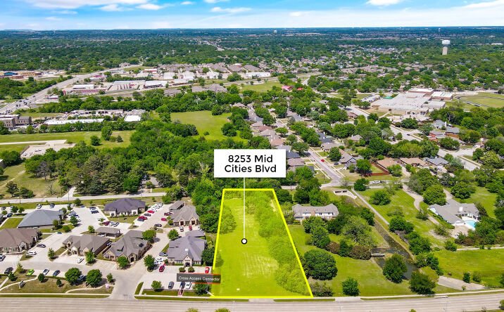 Pictures of Land property located at 8253 Mid Cities Blvd, North Richland Hills, TX 76182 for sales - image #1