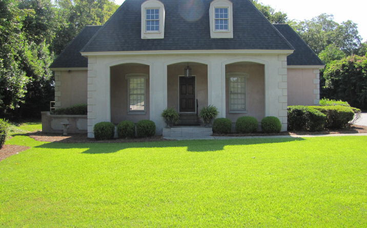 Pictures of Office property located at 151 Pierce Ave, Macon, GA 31204 for sales - image #1