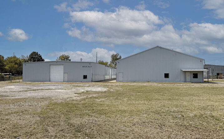 Pictures of Industrial property located at 2717 28th Avenue North, Birmingham, AL 35207 for sales - image #1