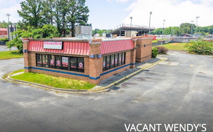 Pictures of Retail property located at 6121 Oak Street, Eastman, GA 31023 for sales - image #1