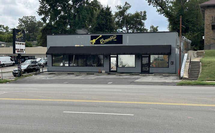 Pictures of Retail property located at 1911 Poplar Ave, Memphis, TN 38104 for sales - image #1