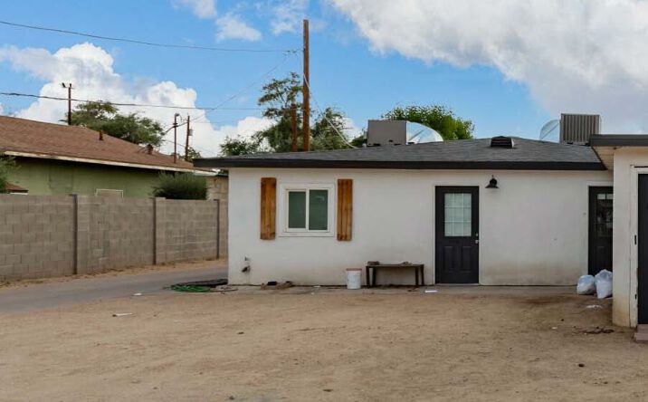 Pictures of Multifamily property located at 2421 W Glenrosa Ave, Phoenix, AZ 85015 for sales - image #1