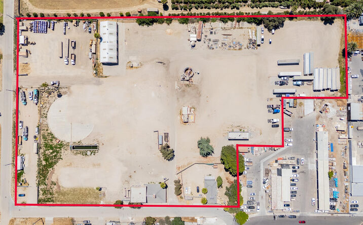 Pictures of Industrial, Land, Self Storage, Special Purpose property located at 905-917 Corporation Street, Santa Paula, CA 93060 for sales - image #1