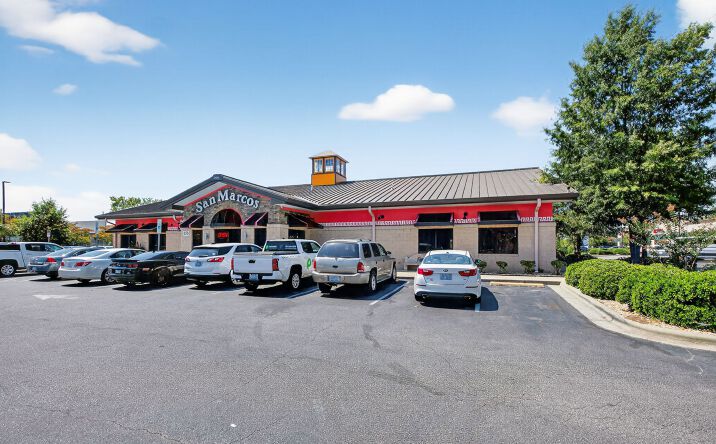 Pictures of Retail property located at 275 N Equity Dr, Smithfield, NC 27577 for sales - image #1