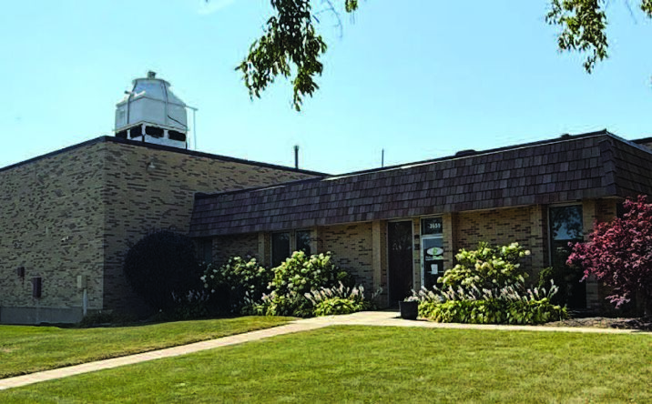 Pictures of Industrial property located at 3655 Illinois Ave, St. Charles, IL 60174 for sales - image #1