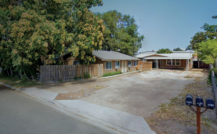 Pictures of Multifamily property located at 1107 E Elgin St, Caldwell, ID 83605 for sales - image #1