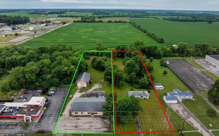 Pictures of Retail property located at 2239 W Main St, Greenfield, IN 46140 for sales - image #1