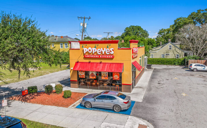 Pictures of Retail property located at 2514 Bull Street, Savannah, GA 31401 for sales - image #1