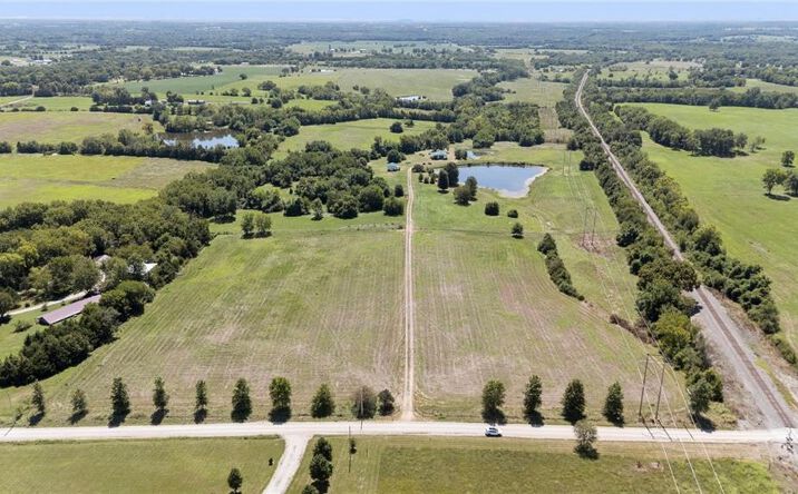 Pictures of Land property located at 27627 W 335th Street, Osawatomie, KS 66064 for sales - image #1