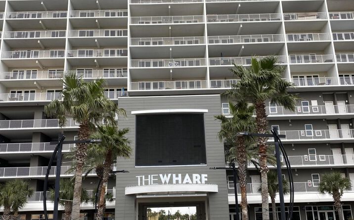 Pictures of Retail property located at 9860 S Thomas Drive #R-8, Panama City, FL 32408 for sales - image #1