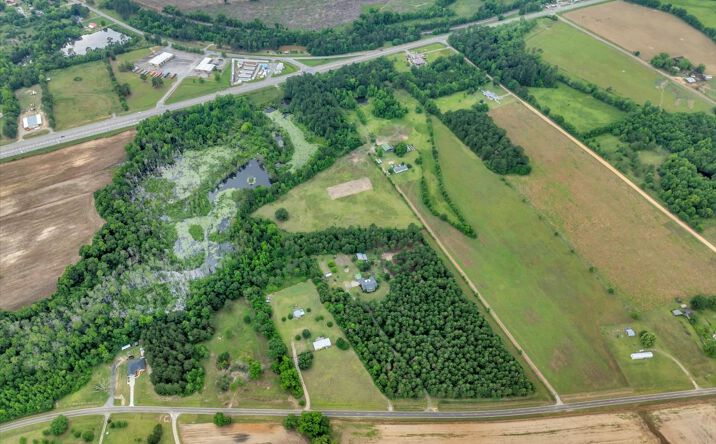 Pictures of Land property located at Lucas Road, Cochran, GA 31014 for sales - image #1