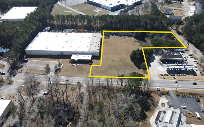 Pictures of Land property located at 5051 Snapfinger Woods Dr, Decatur, GA 30035 for sales - image #1