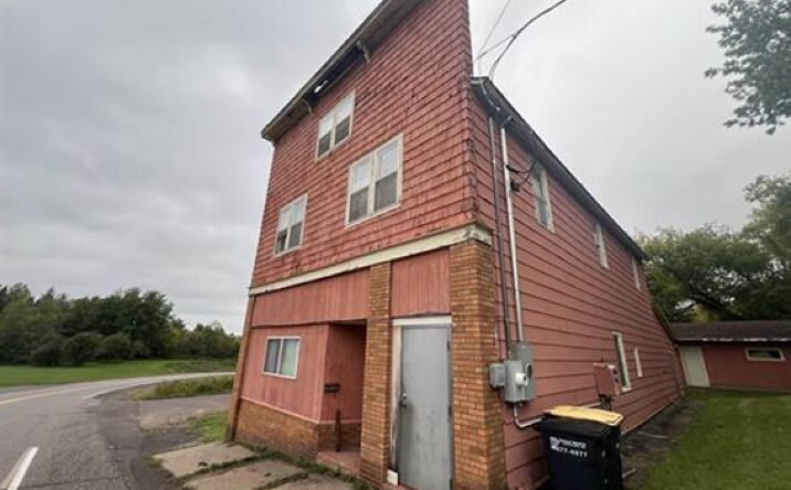 Pictures of Retail property located at 100 Bonnie St, Ironwood, MI 49938 for sales - image #1