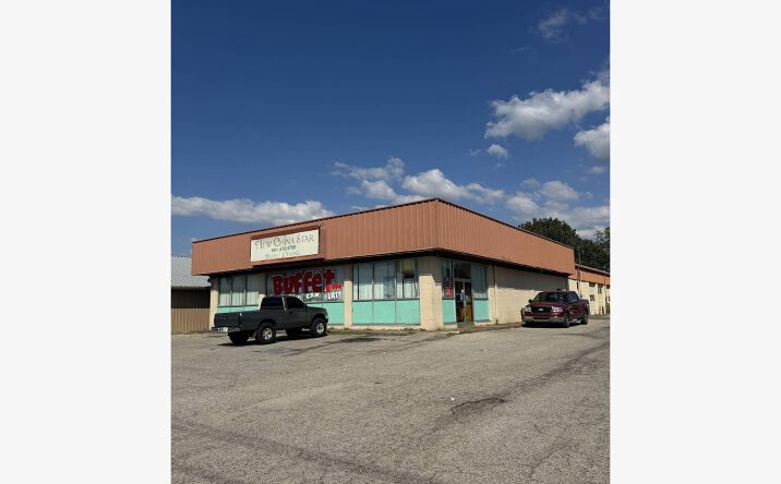 Pictures of Hospitality, Mixed Use, Retail, Special Purpose property located at 806 Highway 51 N, Covington, TN 38019 for sales - image #1