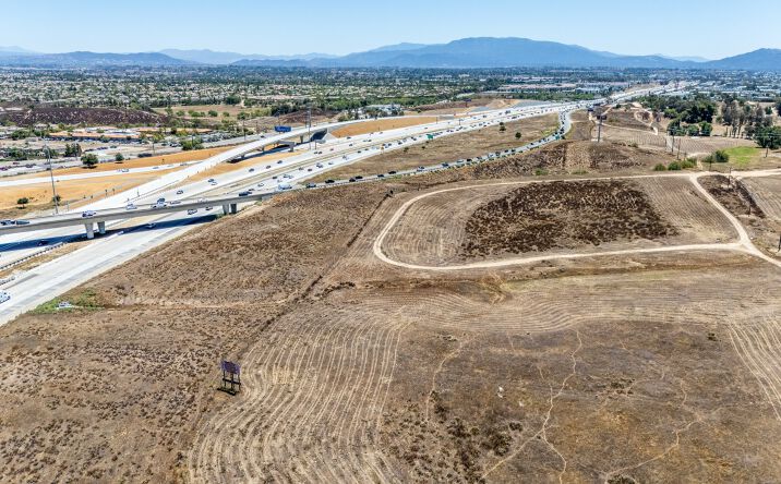 Pictures of Land property located at 25860 Monroe Ave, Murrieta, CA 92562 for sales - image #1