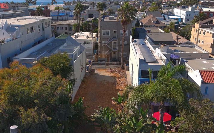 Pictures of Land property located at 23 Wavecrest Ave, Los Angeles, CA 90291 for sales - image #1