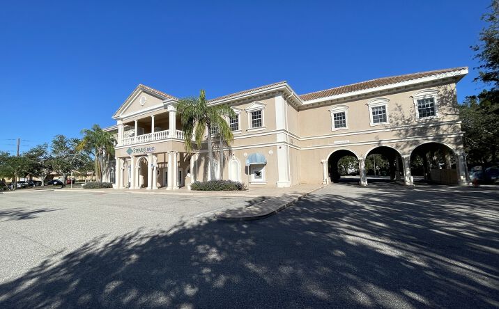 Pictures of Office property located at 201 Center Rd, Venice, FL 34285 for sales - image #1