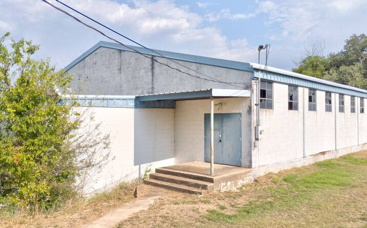 Pictures of Industrial, Mixed Use property located at 211 Loop 308, Briggs, TX 78608 for sales - image #1