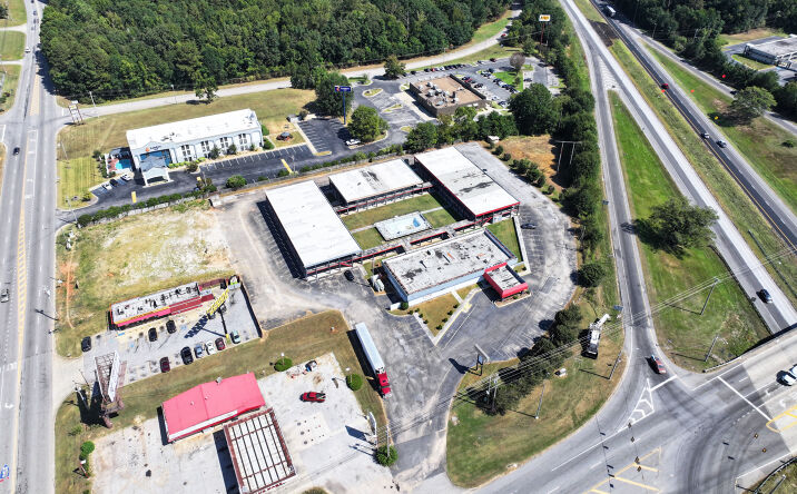 Pictures of Hospitality, Land, Retail, Special Purpose property located at 1002 Columbus Pkwy, Opelika, AL 36801 for sales - image #1
