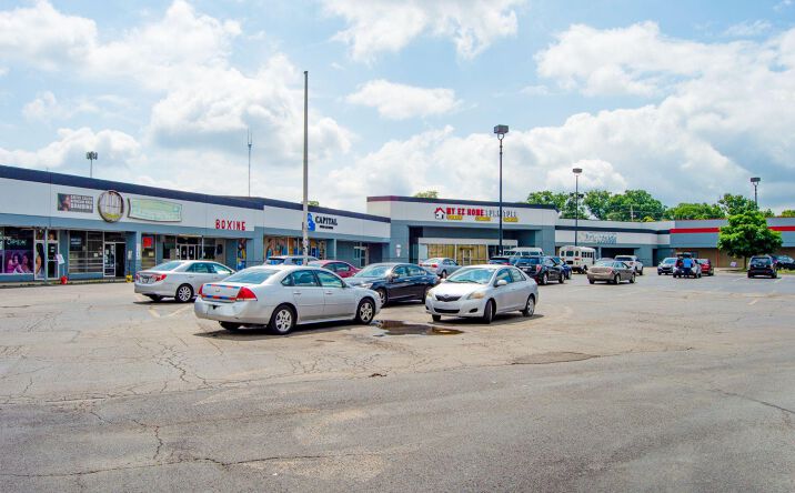 Pictures of Retail property located at 612 Harrisburg Pike, Columbus, OH 43223 for sales - image #1