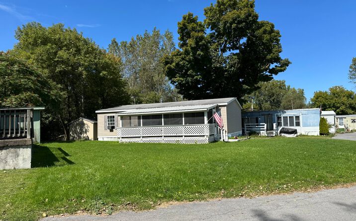 Pictures of Mobile Home Park property located at 1367 NY-5, Elbridge, NY 13060 for sales - image #1