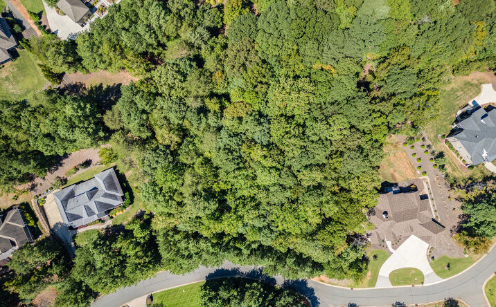 Pictures of Land property located at 3200 Lake Pointe Dr, Belmont, NC 28012 for sales - image #1