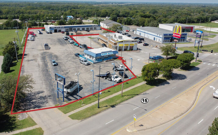 Pictures of Retail, Special Purpose property located at 901-911 N Buckner St, Derby, KS 67037 for sales - image #1