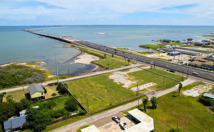Pictures of Land property located at 10742 S Padre Island Dr, Corpus Christi, TX 78418 for sales - image #1